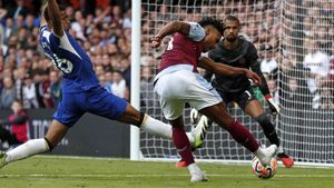 Aston Villa Hosts Chelsea Seeking Champions League Revival