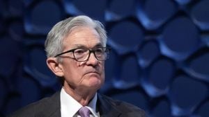 Trump Backs Powell To Continue As Fed Chair