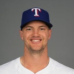 Rangers Power Past Blue Jays With Four Home Runs
