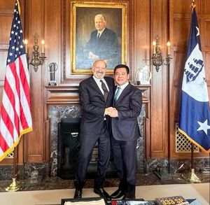 Vietnam And US Advance Historic Trade Talks In Washington
