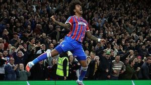 Crystal Palace Seek To Extend Unbeaten Run Against Struggling West Ham