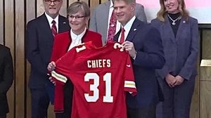 Chiefs Narrow Stadium Design Race To MANICA And Populous