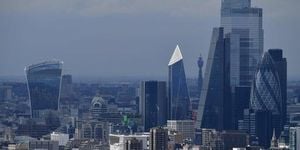 UK Economy Shows Fragile Growth Ahead Of Budget