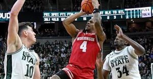 Wisconsin Badgers Aim For Big Ten Glory Against Michigan