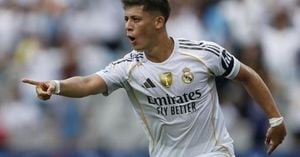 Real Madrid Overcome Early Red Card To Beat Pachuca