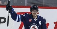 Winnipeg Jets forward Mark Scheifele a game-time decision for Game 7 against Blues
