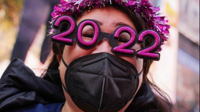 Aşılandınız ve Hatırlatma Dozunuzu da Oldunuz. Omikron Varyantı, Yılbaşı Planlarınızı Nasıl Etkiler?