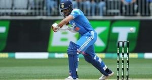 Australia Clinches ODI Series Over India With Gritty Adelaide Win