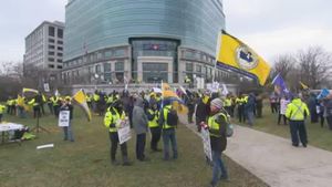 Canada Post Layoff Dispute Settled Amid Ongoing Strike