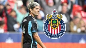 Miguel Tapias Joins Chivas As New Defender