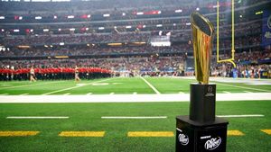 Argonauts Battle Blue Bombers For Grey Cup Glory