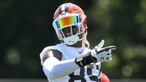 Browns’ David Njoku Ruled Out Against Chiefs