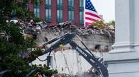 Historic preservation group urges pause on East Wing demolition as Trump pushes ahead with his ballroom | CNN Politics