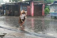 रांची में बदला मौसम का मिजाज, बारिश के साथ ओलावृष्टि, गर्मी से मिली राहत Jharkhand Weather changed in Ranchi rain relief from heat aaj ka mausam