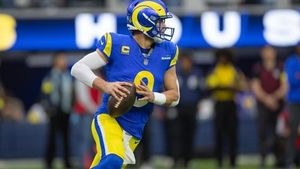 Rams Face Panthers Packers Battle Bears In NFL Wild Card