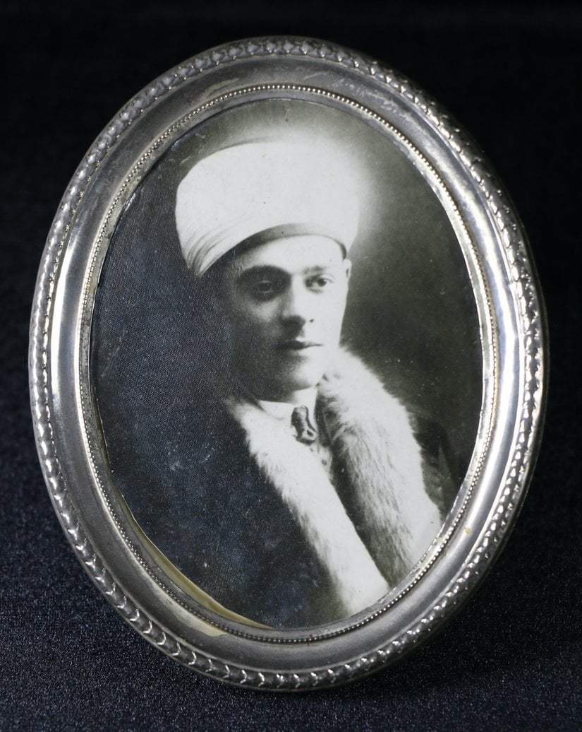 (Müzayede ye çıkan Hafız Sadettin Kaynak fotoğrafı)