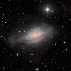 NGC 3521: Galaxy in a Bubble