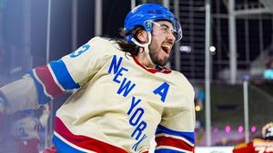Zibanejad Makes Winter Classic History As Rangers Stun Panthers In Miami