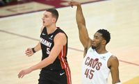 Donovan Mitchell, Cavs ride 3-point barrage to another win over Heat for 2-0 lead
