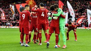 Liverpool Extends Dominance, Eyeing Premier League Glory