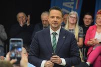 Rafał Trzaskowski spotkał się z mieszkańcami Gniezna