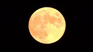 Hunter's Moon Shines Brightest This October