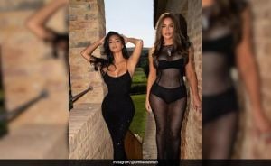 Kardashian Sisters Dazzle In Black Gowns At Italian Concert