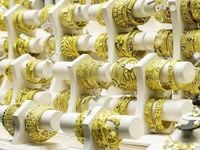 Dubai Gold Price hits a new record - and then slides