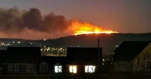 Massive Mountain Fire Erupts In Swansea, Hundreds Alarmed