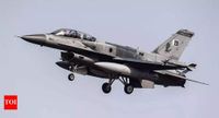 After 2am war alert, Pakistan air force claims it forced Indian jets to ‘retreat in panic’ | India News - The Times of India