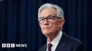 Federal Reserve Holds Interest Rates Amid Trump Tariff Uncertainty