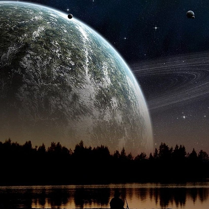 Sadece Samanyolu Galaksisi içerisinde 40 milyar civarında Dünya-boyutlu, kendi yıldızlarının yaşanabilir bölgesinde bulunan gezegen olduğu düşünülüyor. Sadece Samanyolu Galaksisi'nde, bunun iki katı kadar uydu gök cisminin yaşanabilir olma potansiyeli bulunuyor. Bu yaşanabilir olma potansiyeli bulunan gezegenlerin 11 milyar civarı Güneş-benzeri yıldızların etrafında dönüyor.