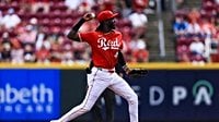 Reds’ Elly De La Cruz Turned Down Potential Team-Record Contract Last Spring