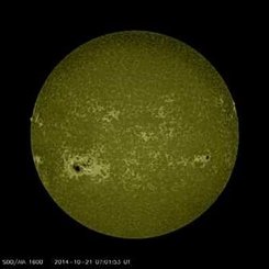 Güneş Lekesi Grubu AR 2192 Çatırdıyor