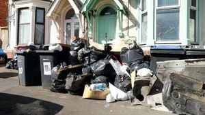 Birmingham Bin Strike Escalates As Agency Workers Join