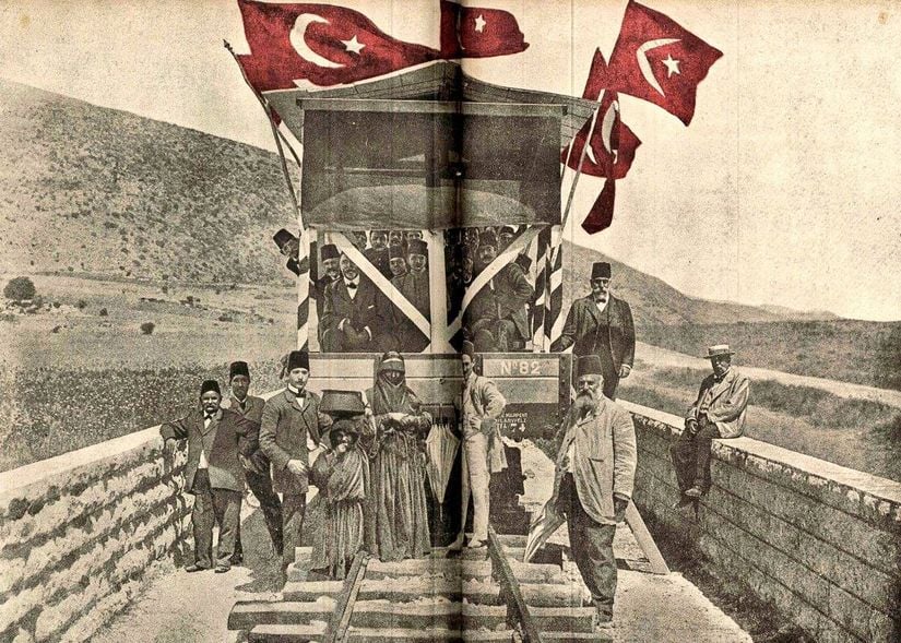 1908 yılında Hicar Demiryolu hizmete girdi.