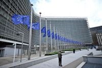EU supports Trump-Putin meet in Budapest if serves peace | Euractiv
