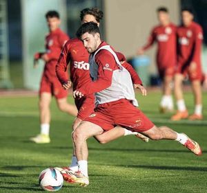 Galatasaray Prepares For Derby Match Against Beşiktaş