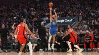 Steph Curry Passes Reggie Miller on All-Time Scoring List Despite Horrific Shooting Night