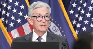 Fed Keeps Interest Rates High Amid Trump Pressure