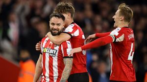 Southampton Faces Wolves Amidst Relegation Battle