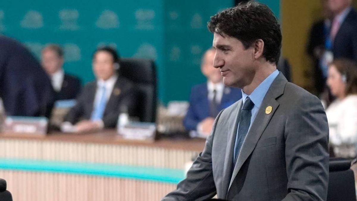 Biden And Trudeau Miss Photo At G20 Summit