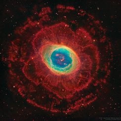 Halka Bulutsusu Etrafındaki Halkalar