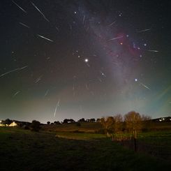 Jupiter and the Meteors from Gemini