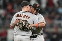 Giants snap losing streak with 9-0 shutout of Braves