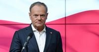 Tusk uderza w przeciwników Wrzosek. 