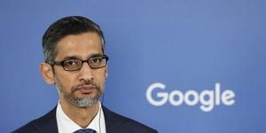 Apple Executive's Comments Send Alphabet Shares Plummeting