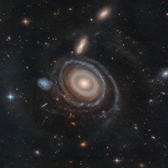 LEDA 1313424: Hedef Tahtası Galaksisi