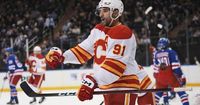 Kadri, Coronato each score as Flames beat Rangers 2-1