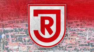 Düsseldorf Defeats Regensburg 1:0, Deepening Relegation Concerns